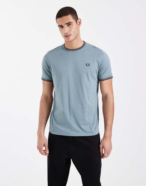 Fred Perry - T-shirt met gekleurde randen in lichtblauw - view 1
