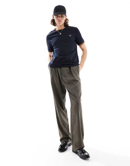 Fred Perry - T-Shirt met twee gekleurde streepjes in marineblauw, 2 van 4