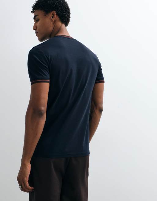 Fred Perry – T-Shirt mit doppelten Zierstreifen in Marine, 5 von 5