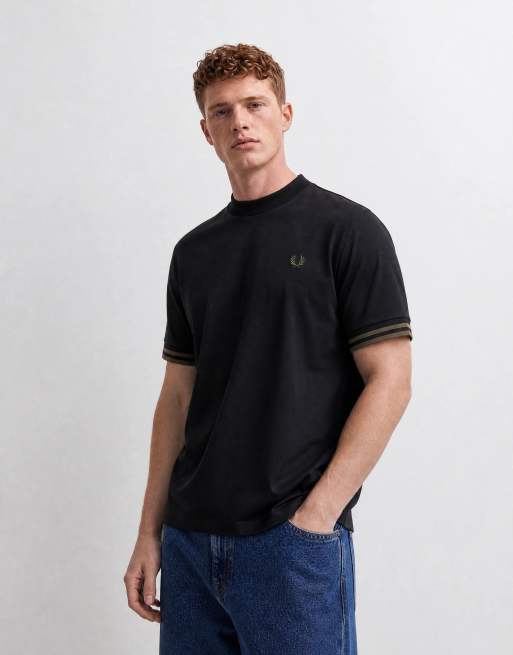Fred Perry T-Shirt mit markanten Kontraststreifen in Schwarz, 6 von 10