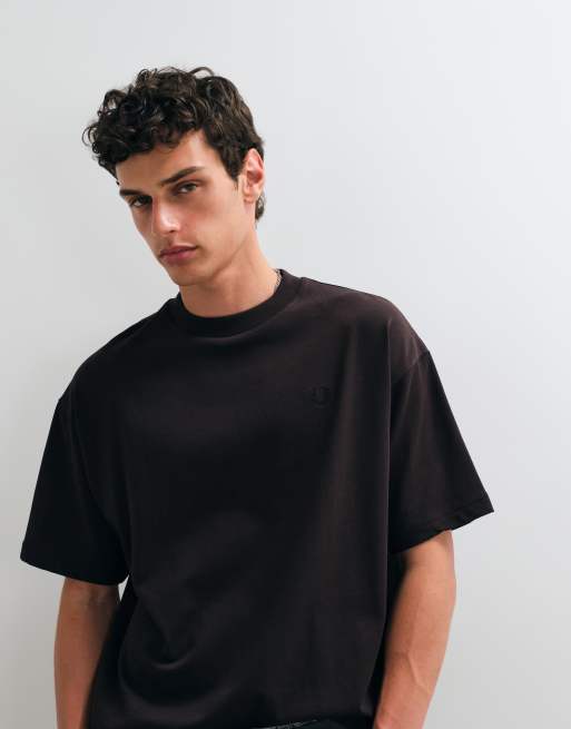 Fred Perry - T-shirt oversize marrone scuro, 4 di 5