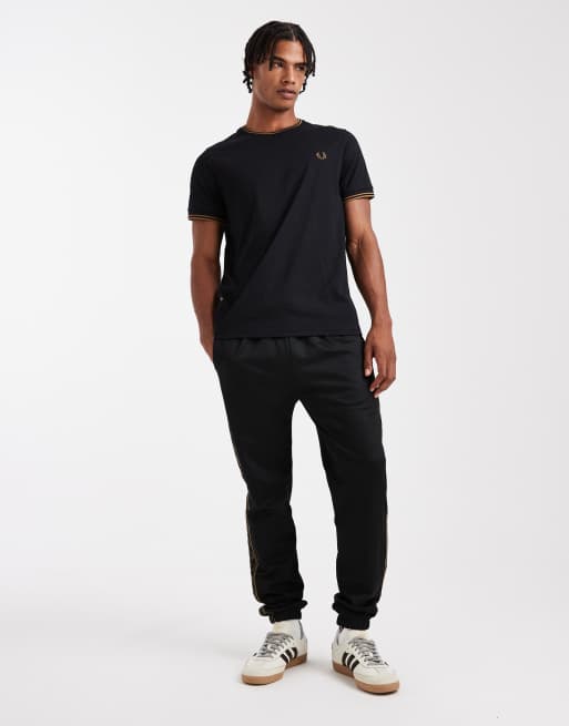 Fred Perry tape joggers in black, 2 of 5