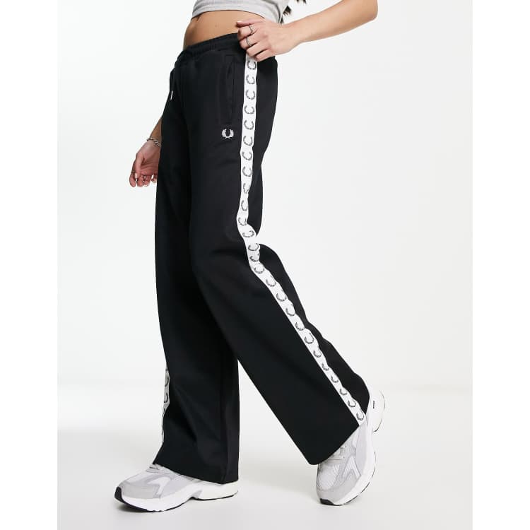 Fred perry best sale track pants mens