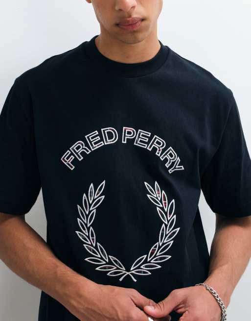 Fred Perry tartan applique logo t-shirt in navy, 3 of 5
