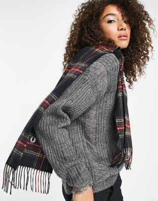 Fred Perry tartan scarf in black 
