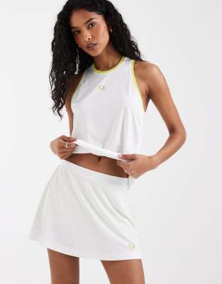 Fred Perry Tennis Logo Mini Skort In White