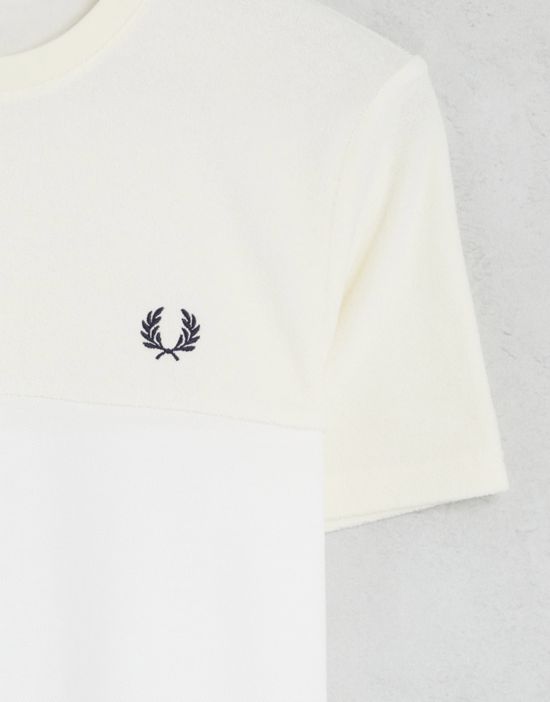 https://images.asos-media.com/products/fred-perry-terry-pique-t-shirt-in-cream/203130581-2?$n_550w$&wid=550&fit=constrain