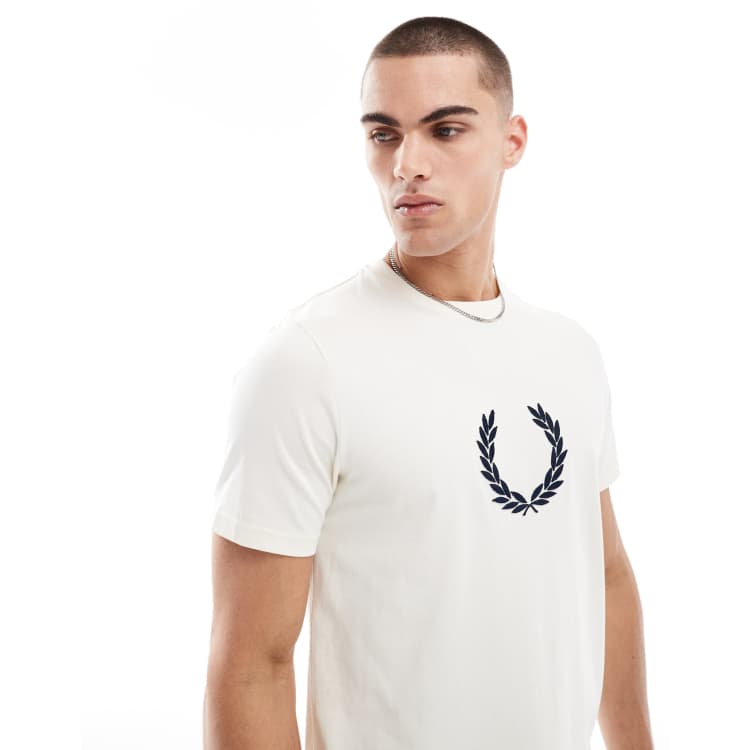 【FRED PERRY】Textured Laurel Wreath T-Shirt ※送関込 FRED PERRY】Textured Laurel Wreath T-Shirt ※送関込