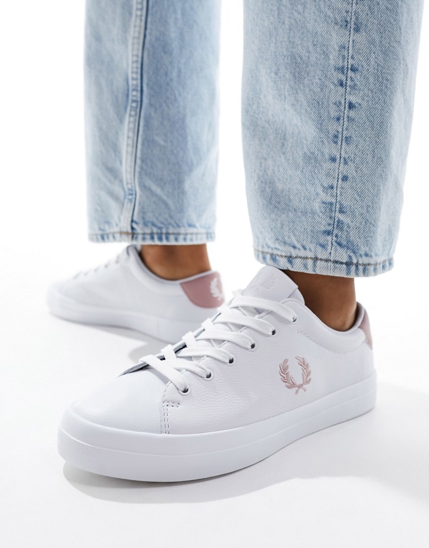 Fred perry textured lottie leather trainer in white