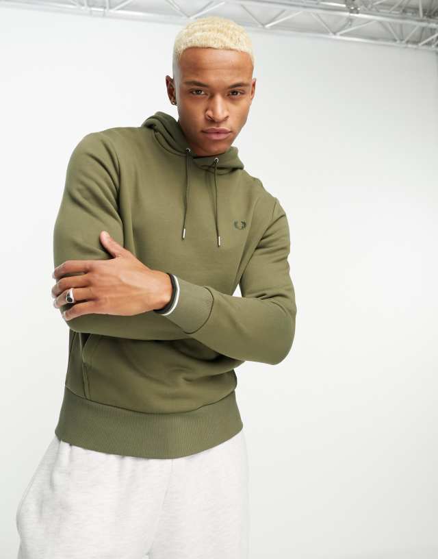 Fred Perry - tipped hoodie in khaki