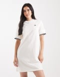 [Fred Perry] Fred Perry tipped pique t-shirt dress in off white 32 Light ecru