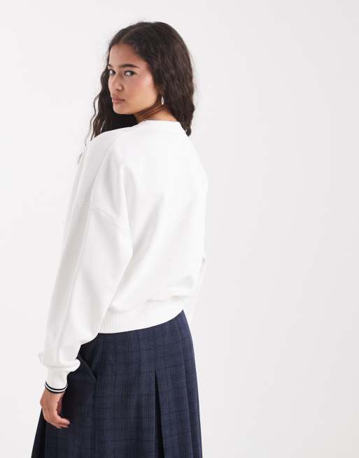 Fred Perry tipped sweatshirt in white | ASOS