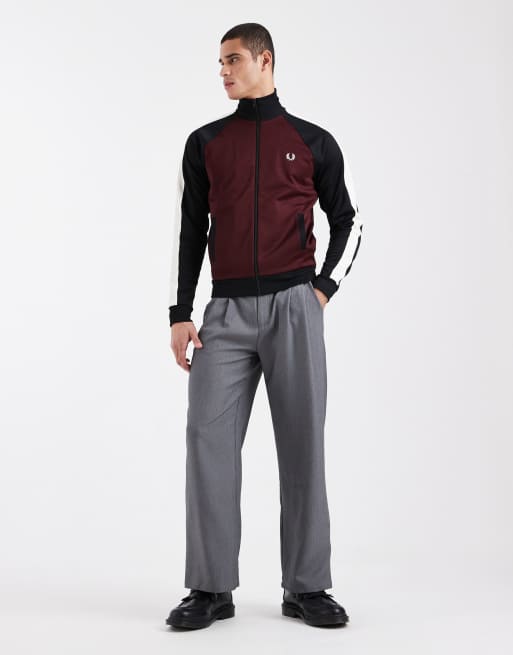 Fred Perry - Trainingsjack met contrasterende mouwen en logo in bordeauxrood en zwart, 2 van 5