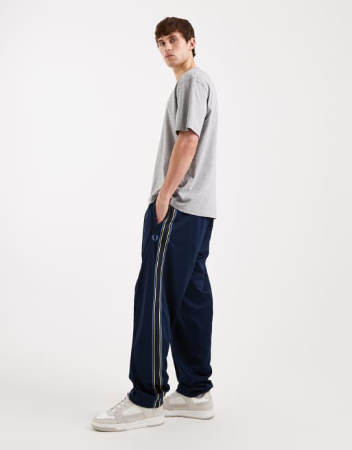 Fred Perry - Tramline - Pantaloni sportivi blu con fettuccia con logo, 3 di 5