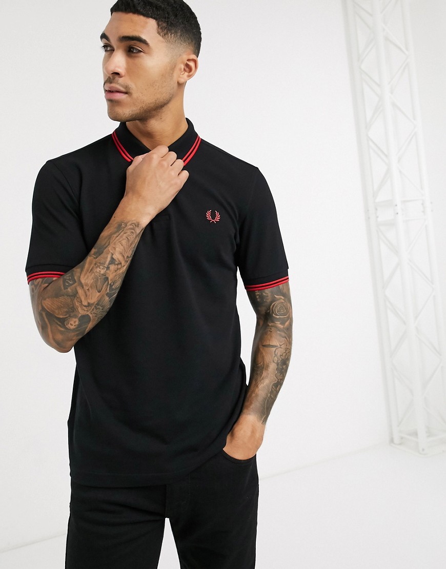 FRED PERRY TWIN TIPPED LOGO POLO IN BLACK/RED,M3600 J70