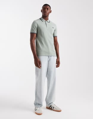 Fred Perry The Twin Tipped Polo Shirt In Green