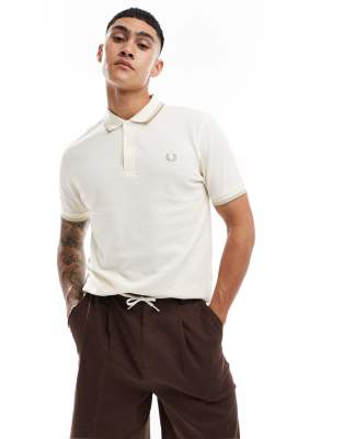 Fred Perry Twin Tipped Polo Shirt In Off White