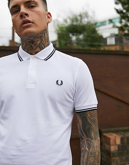 Justitie rommel Ongemak Fred Perry twin tipped polo shirt in white | ASOS