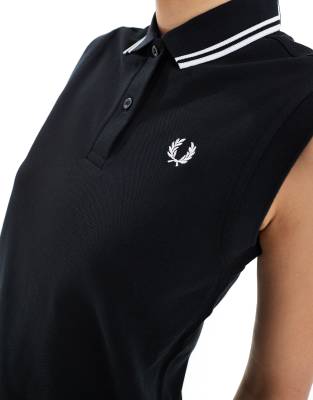 Fred Perry Twin Tipped Sleeveless Polo Shirt In Black
