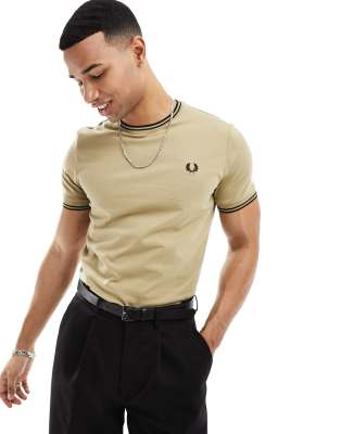 Fred Perry twin tipped T-shirt in beige