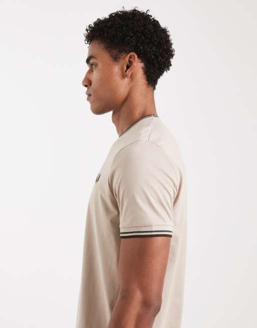Fred Perry twin tipped t-shirt in beige, 4 of 5