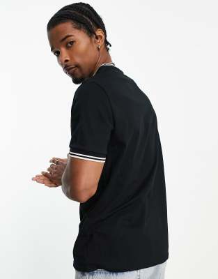 Fred Perry Embroidered-logo Short-sleeved T-shirt In Black