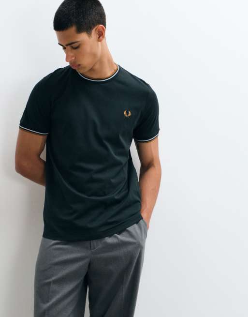 Fred Perry twin tipped t-shirt in dark green, 3 of 5