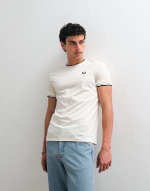 Fred Perry twin tipped t-shirt in ecru