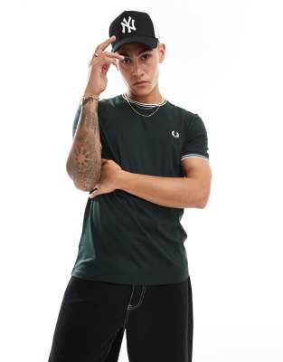 Fred Perry Fred Perry twin tipped t-shirt in forest green