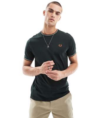 Fred Perry Twin Tipped T-shirt In Green