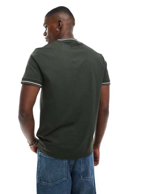 Fred Perry twin tipped t-shirt in khaki green, 4 of 4
