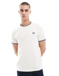 [Fred Perry] Fred Perry twin tipped t-shirt in off white S White