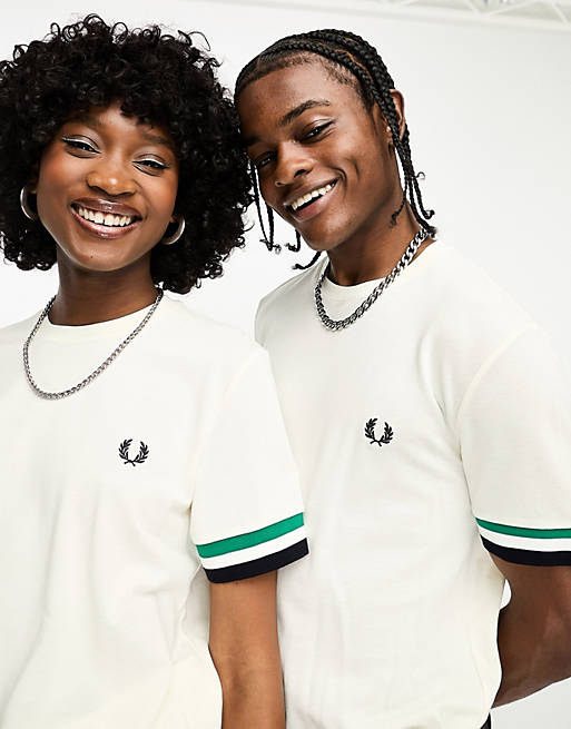 Fred Perry unisex bold tipped pique t - VolcanmtShops | shirt in white -  Axel Arigato logo-patch sweatshirt Grau