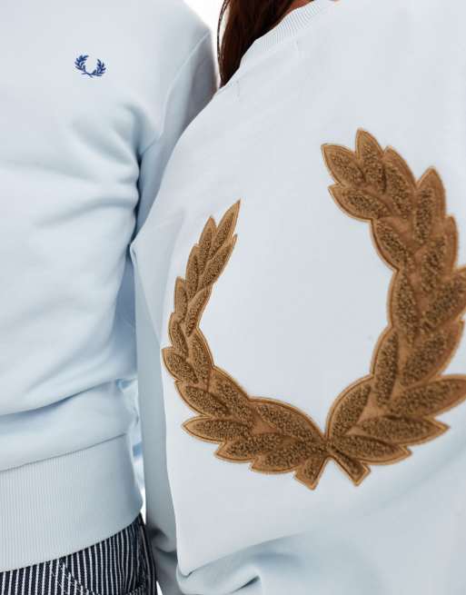 ◇FRED PERRY◇ Sharp Lorelith Graphic High Neck Sweatshirt L Laurel Wreath Graphic High Neck Sweatshirt Light Ice| Fred