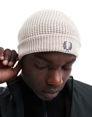 Fred Perry Unisex Waffle Knit Beanie In White