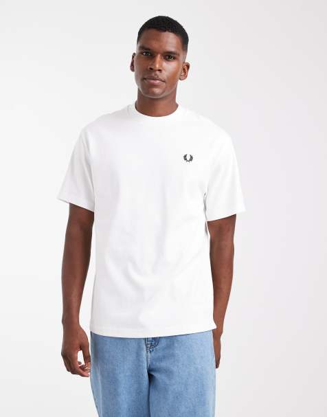 Fred Perry – Vit t-shirt med avslappnad passform - view 1