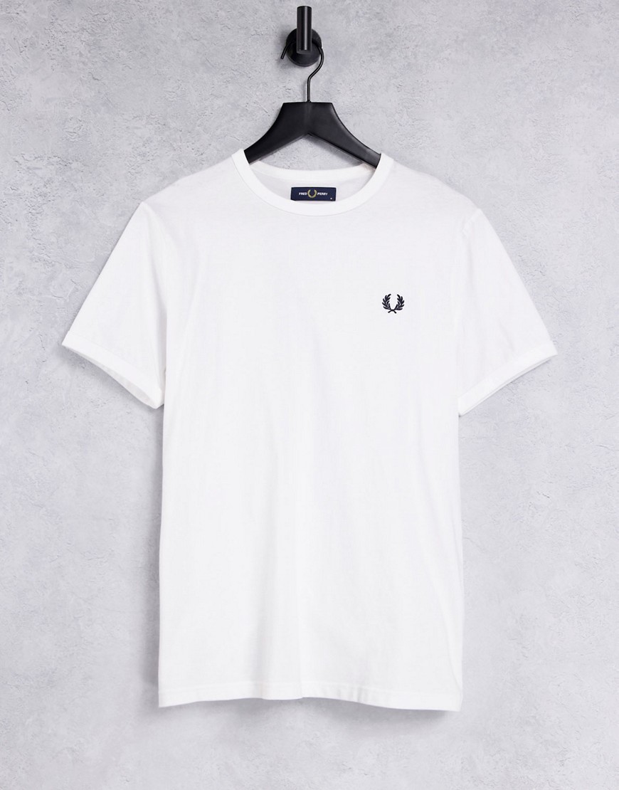Fred Perry - Vit t-shirt med kantband