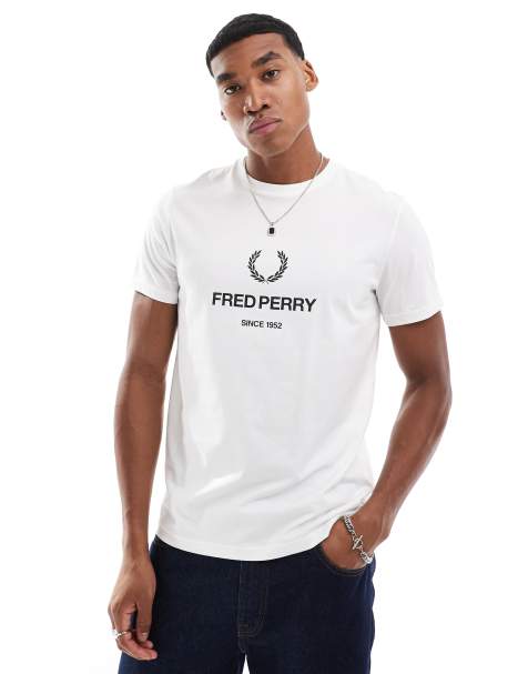 Fred Perry – Vit t-shirt med tryck - view 1