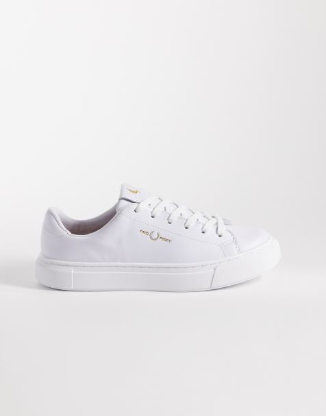 Fred Perry – Vita sneakers i läder med guldfärgade detaljer - view 1