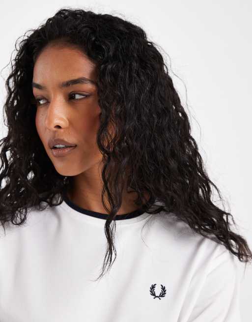 Fred Perry – Weißes Pikee-T-Shirt aus Netzstoff mit Zierstreifen, 2 von 4