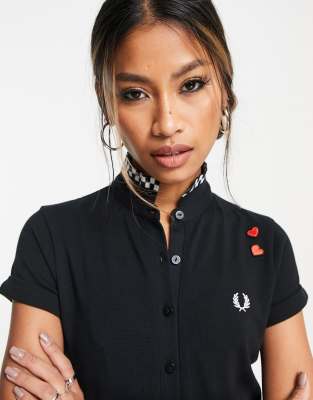 Fred Perry x Amy Winehouse checkerboard collar polo tee in black-Green