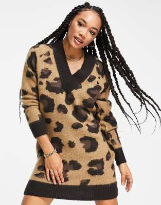 Fred Perry X Amy Winehouse jumper dress in leopard-Brown