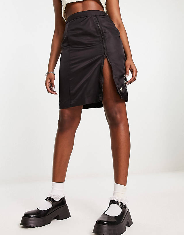 Fred Perry - x amy winehouse zip detail skirt in black
