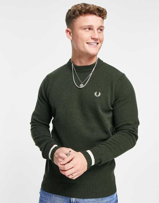 Fred Perry – Zielony sweter z owczej wełny z okrągłym dekoltem 