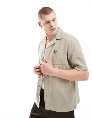 Fred Pery lightweight textured revere collar shirt in beige-Neutral