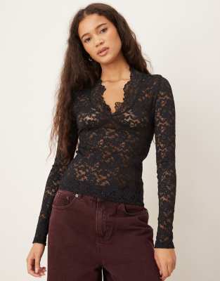 Free People - All Day - Langärmliges Spitzenoberteil in Schwarz