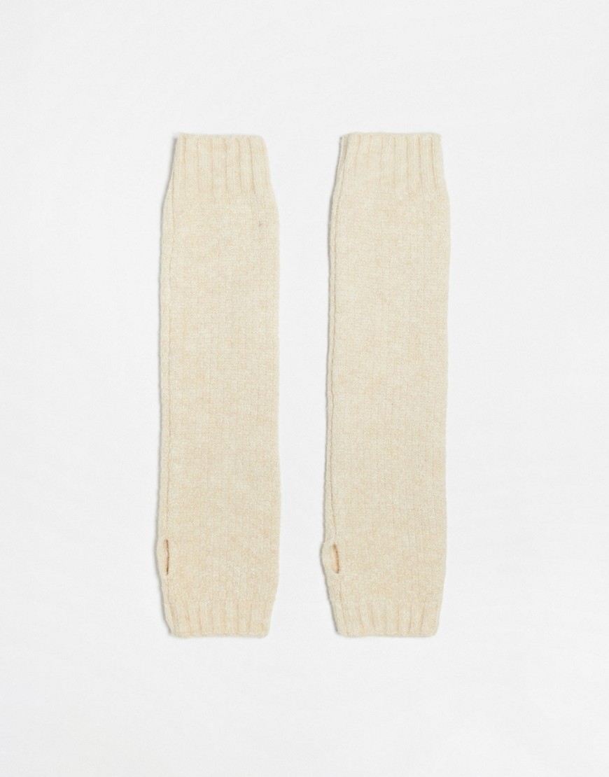 amour knit armwarmers in cream-White