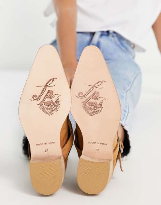 Free People back loop ankle boots in tan leather ASOS