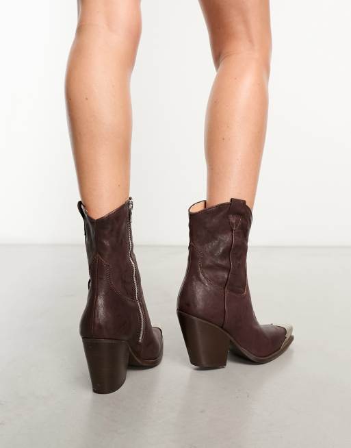 BORN Women's, Brayden Knee High Boot