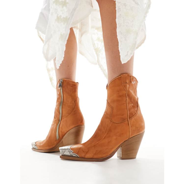 (取寄) フリーピープル レディース ブレイデン ウェスタン ブーツ Free People women Brayden Western Boots Leopard Suede Free People brayden leather western boots with toecap in deep tan